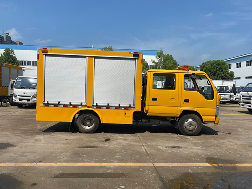 五十鈴雙排藍(lán)牌1000方救險(xiǎn)車